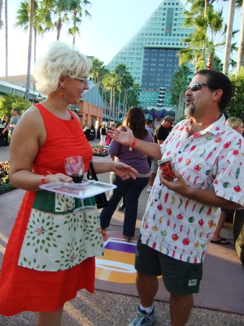 That Retro-Rad Chic Emily Ellyn showed up for the festivities and I quickly accosted her - she got rid of me by giving me a gift of cherry tomatoes to go away...