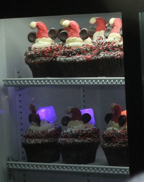 "Santa Mickey" Cupcakes
